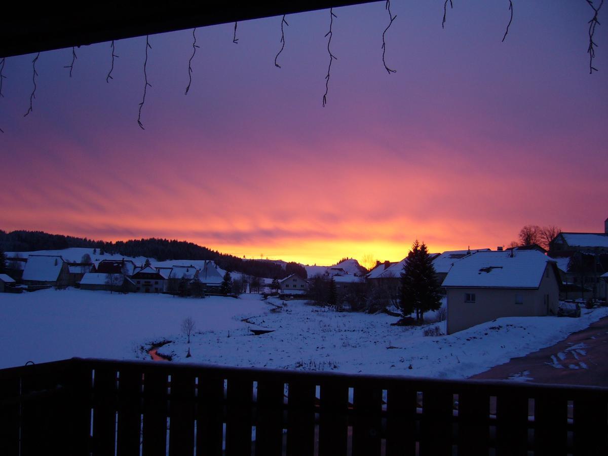 Hotel Auberge Du Grand Git La Chaux Neuve 外观 照片